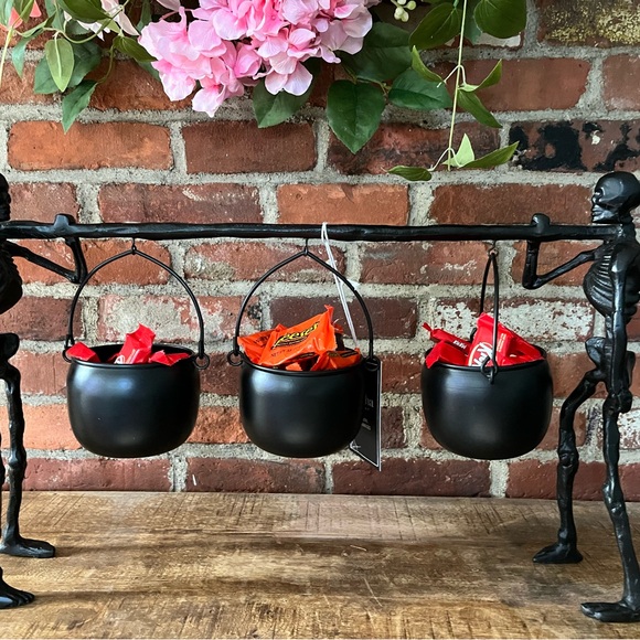 COPY - Martha Stewart Halloween skeleton cauldron, candy dishes - Picture 8 of 11